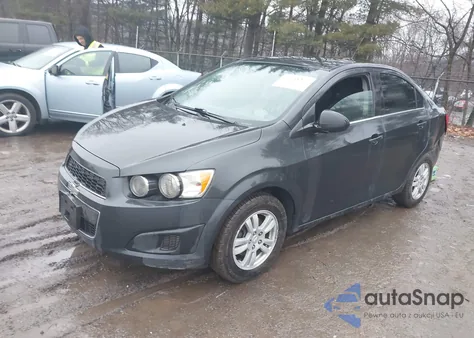 2015 Chevrolet Sonic Lt Manual из США, поврежденный, VIN 1G1JD5SG1F4125860
